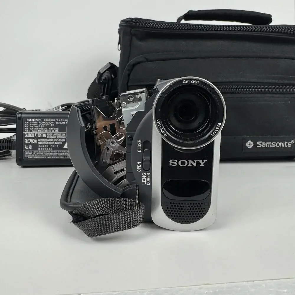 Sony Handycam DCR-HC38 Mini DV Digital Tape Camera Charger FOR PARTS